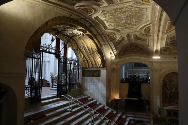 Neapol Kampánie Itálie Dubna 2021 Interiér Krypty Baziliky Sedmnáctého Století — Stock fotografie