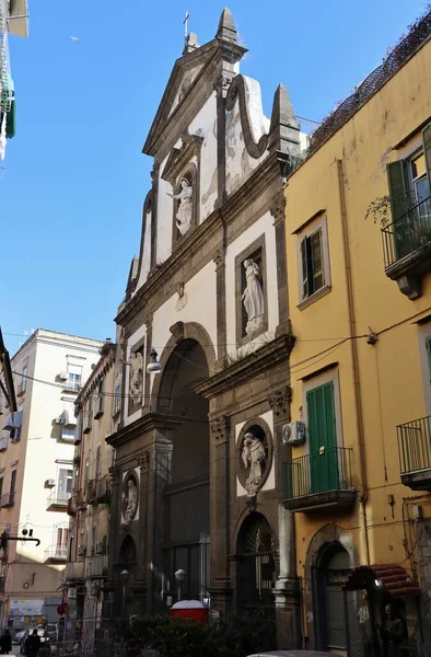 Neapol Kampánie Itálie Dubna 2021 Kostel Přilehlým Klášterem Blízkosti Porta — Stock fotografie
