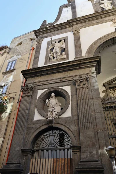 Неаполь Кампанія Італія Квітня 2021 Століття Церква Прилеглим Монастирем Біля — стокове фото