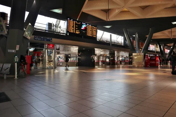 Фелес Кампания Италия Января 2021 Года Интерьер Центрального Вокзала Площади — стоковое фото