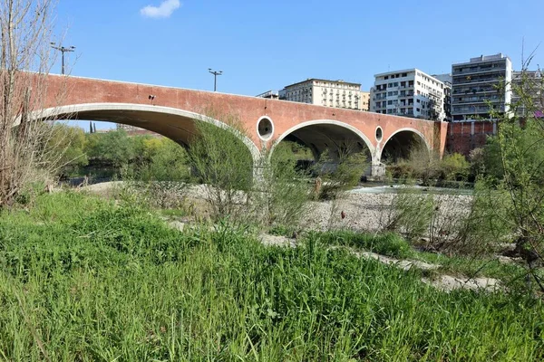 Benevento Campania Itália Abril 2021 Vista Ponte Vanvitelli Leito Rio — Fotografia de Stock