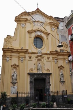 Napoli, Campania, İtalya - 29 Nisan 2021 San Carlo alle Mortelle 'de San Carlo Borromeo adanmış kilise