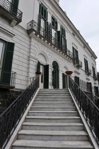 Napoli Campania Italien April 2021 Bourbon Bopæl Villa Floridiana Sæde - Stock-foto