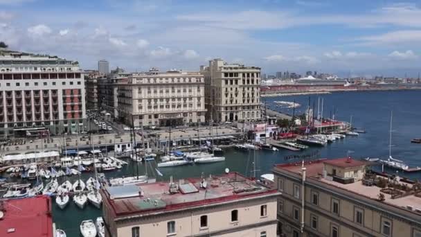 Napoli - Panoramica del Borgo Marinari da Castel dell'Ovo — Stok video