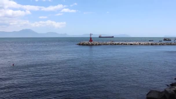 Napoli - Panoramica costiera da Via Nazario Sauro — Stockvideo