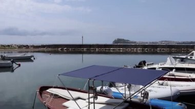 Monte di Procida - Panoramica del porto dall 's ultimo pontile