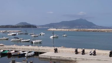 Monte di Procida - Panoramica del porto