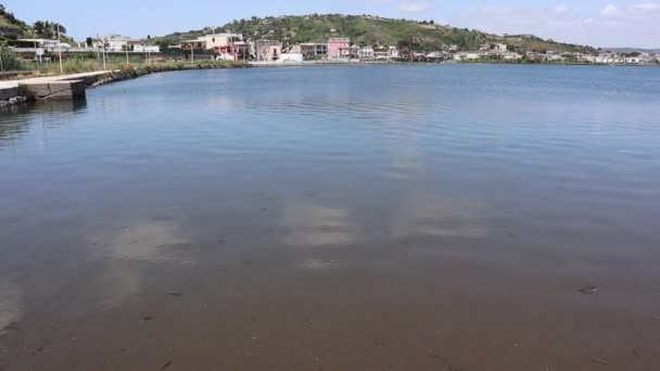 Bacoli - Panoramica del Lago Miseno dalla riva — Wideo stockowe