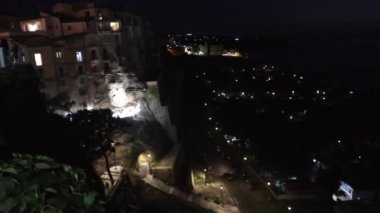 Tropea - Panoramica dal Belvedere di Piazza del Cannone al tramonto