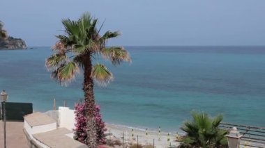 Tropea - Panoramica del lungomare dalla scalinata del convento
