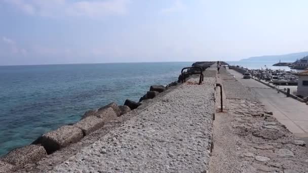 Tropea - Panoramica del porto dal molo sopraflutti — Stockvideo