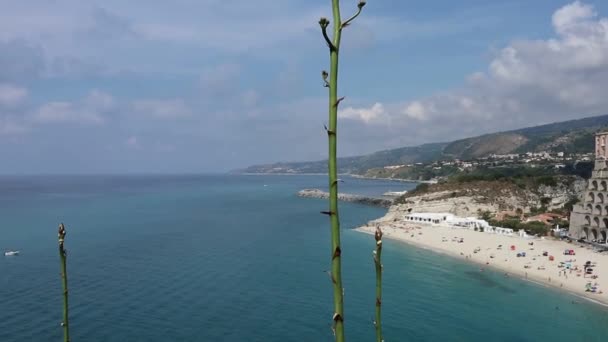 Tropea - Panoramica della spiaggia dal Belvedere del Santuario — 图库视频影像