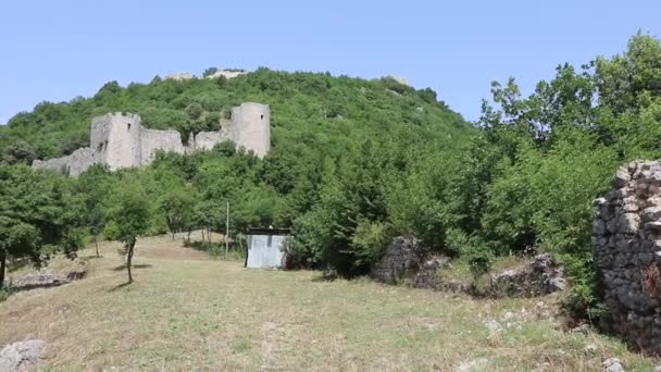 Mercato San Severino - Panoramica del castello — Stock Video