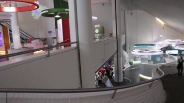 Bagnoli - Panoramica interna della Citt? della Scienza