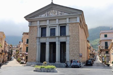 Scilla, Calabria, İtalya - 13 Haziran 2021: San Rocco Kilisesi 16. yüzyılda kuruldu ve 1970 yılında bugünkü haliyle yeniden inşa edildi.