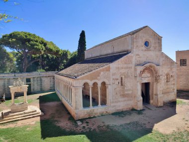 Casalabate, Campania, İtalya 18 Eylül 2025: Santa Maria di Cerrate Manastırı 12. yüzyılda Normanlar tarafından kuruldu
