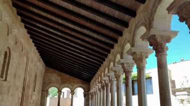 Casalabate, Campania, İtalya 18 Eylül 2025: Santa Maria di Cerrate Manastırı 12. yüzyılda Normanlar tarafından kuruldu