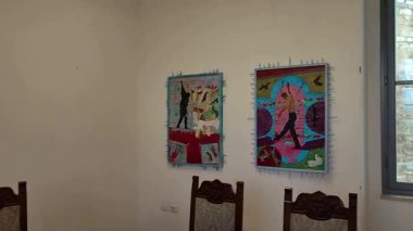 Apice, Campania, İtalya - 19 Ekim 2025: 1962 depreminden sonra terk edilen hayalet şehir Apice Vecchia 'ya hükmeden Lombard kalesinin kalıntıları üzerine Normanlar tarafından 11. yüzyılda inşa edilen Hector Kalesi.