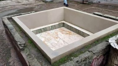 Herculaneum, Campania, İtalya 22 Kasım 2025: M.S. 79 yılında Vesuvius 'un patlaması sonucu gömülen antik Herculaneum şehri