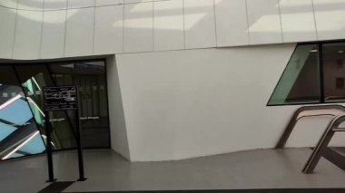 Afragola, Campania, İtalya 27 Ağustos 2025: Roma-Napoli yüksek hız hattı üzerindeki Napoli Afragola tren istasyonu mimarı Zaha Hadid tarafından tasarlandı ve Haziran 2017 'de hizmete girdi.