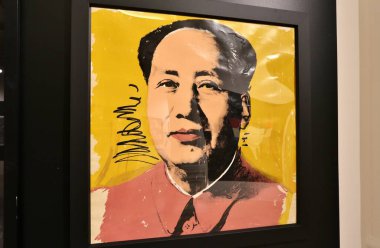 Napoli, Campania, İtalya 2 Şubat 2026: Andy Warhol tarafından Riviera di Chiaia 'daki Villa Pignatelli' de sergilenen eserler.