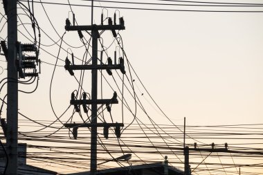 Günbatımı elektrik sonrası