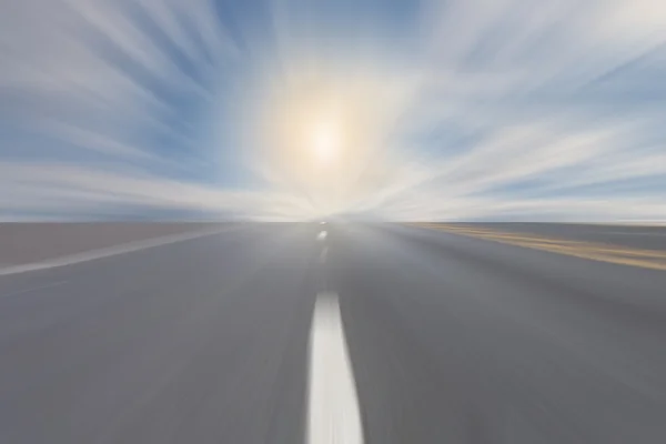 Gökyüzü ve güneş ışığı ile bulanık yol boş asfalt
