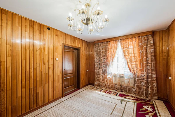 俄罗斯 莫斯科 2020年4月29日 室内公寓 现代明亮舒适的氛围 一般清洁 家居装修 准备出售房屋 房间门 翻新走廊大堂入口大厅 — 图库照片