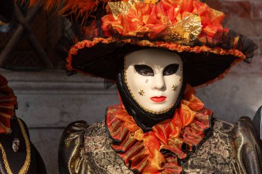 Venedik Karnavalı İtalya 'da iki haftalık ünlü bir festivaldir. Özenle hazırlanmış maskeleri, kostümleri ve halka açık kutlamalarıyla bilinir..