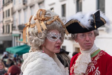 Carnevale di Venezia, İtalya 'da düzenlenen ve maskeleri, kostümleri ve halka açık kutlamalarıyla bilinen iki haftalık ünlü bir festivaldir..