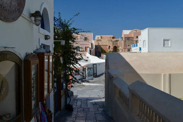 Eski şehrin dar sokakları, Santorini, Oia