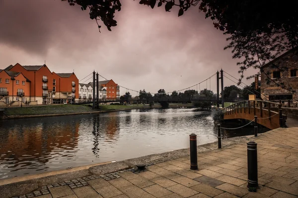 Exeter riverside és híd — Stock Fotó