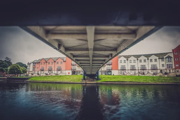 Sotto il ponte — Foto Stock