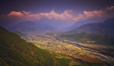 Pokhara ve Machhapuchhre