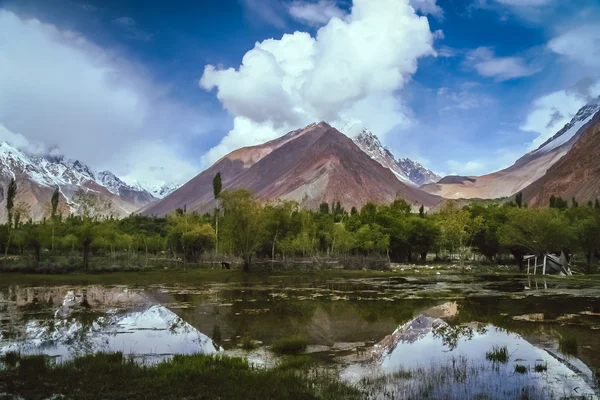 Karakorum montañas paisaje —  Fotos de Stock