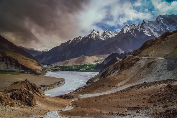 Vista del río Hunza — Foto de Stock