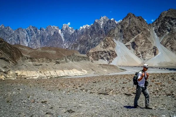 Trekker i Karakorum — Stockfoto