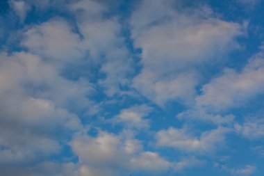 Bulutlu gökyüzü arka plan kaplaması