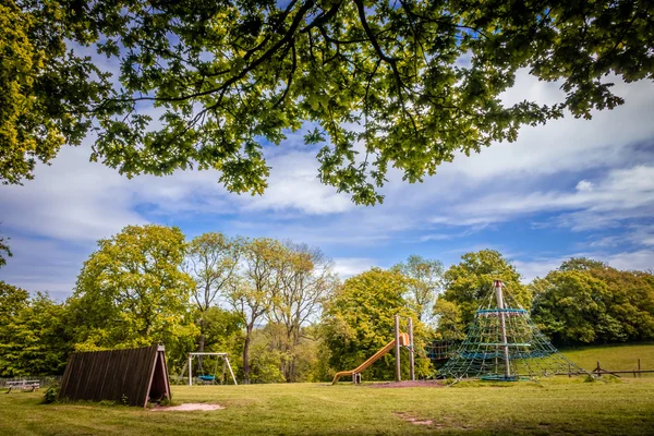 Parque infantil al aire libre — Foto de Stock