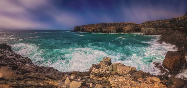 Rotsachtige kust in Ajuy — Stockfoto