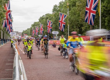 Londra Prudential Bisiklete binmek