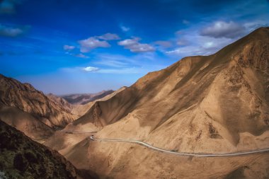 Tibet yola