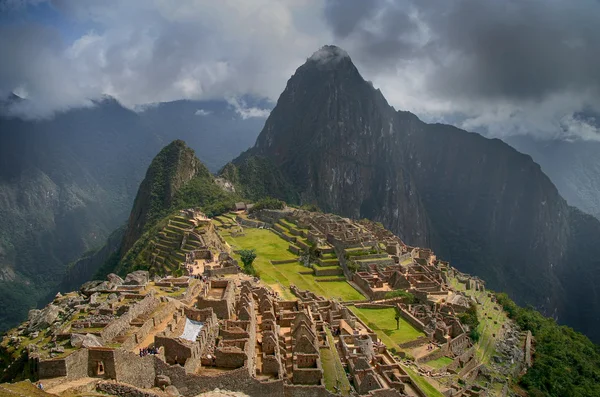 Antiga cidade inca de Machu Picchu — Fotografia de Stock