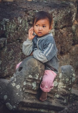 Kız vasıl Angkor Wat