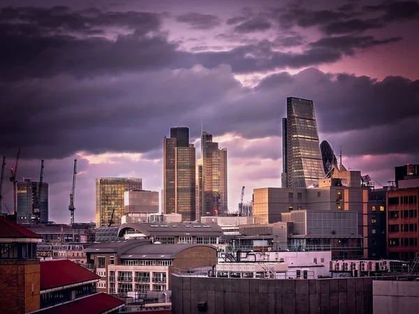伦敦城市天际线的黄昏 — 图库照片