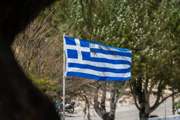 Grekisk Flagga Fladdrar Vinden Agios Nikolaos Hamn Zakynthos Island Grekland — Stockfoto