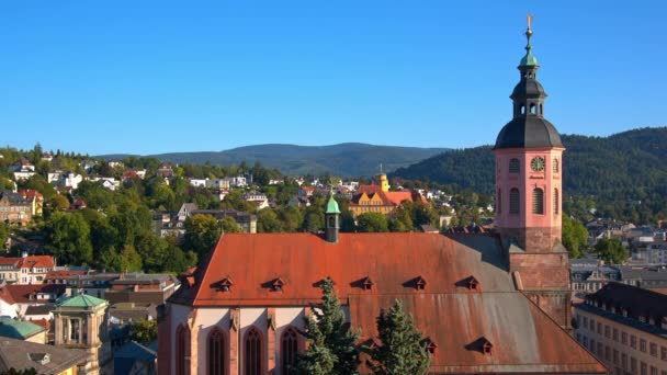 Baden-Baden, de belangrijkste kerk van de stad — Stockvideo