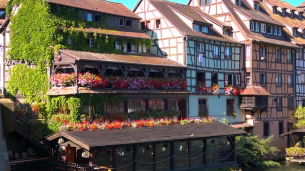 Straßburg, Fluss, petite France — Stockvideo