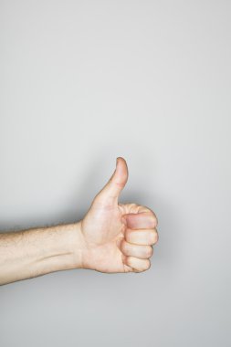 stüdyoda izole el hareketi