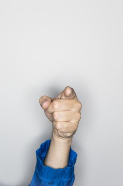 bir beyaz adam eliyle jest